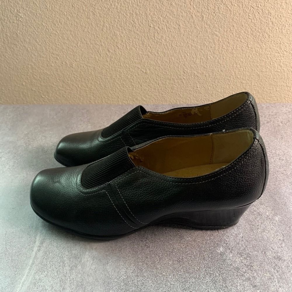 Softspots Women's Black Leather Comfort Wedge Heel Shoes -‎ Size 8M - Picture 3 of 10